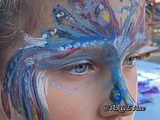 Beim Kinderschminken wurden kleine Kunstwerke auf die Kindergesichter gezaubert.